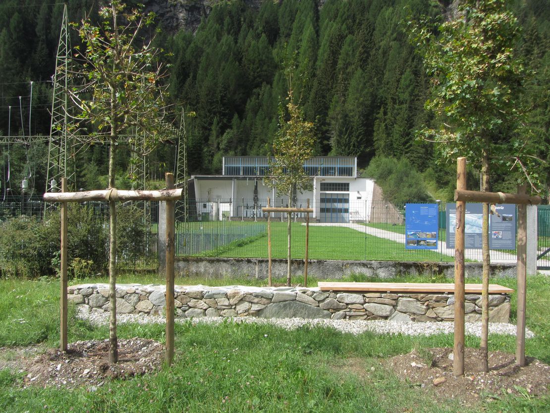 Zentrale image-951